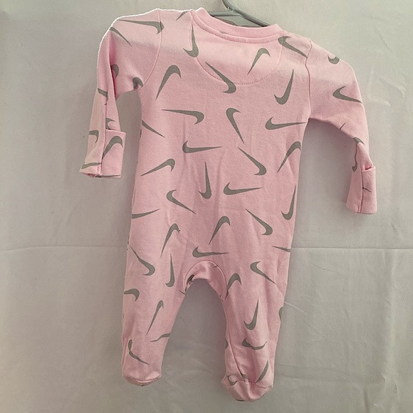 Nike Infant Footed One Piece - Picture 2 of 4